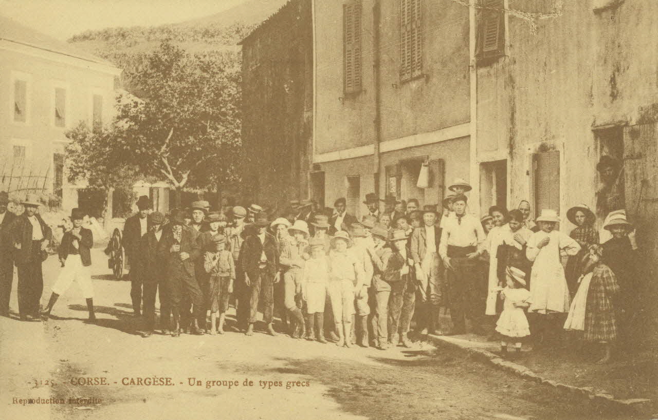 carte postale CARGESE-UN GROUPE DE TYPES GRECS 1903-1950 012311 Photo