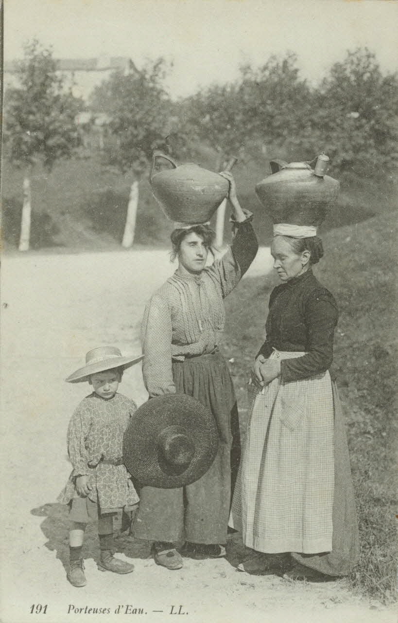carte postale PORTEUSES D'EAU 1903-1920 012593 Photo