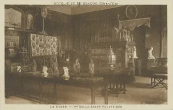 carte postale LE MUSEE. ; 1ERE SALLE AVANT POLYPTIQUE Côte-d'Or 1903-1920 012804  Photo