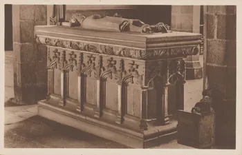 carte postale INTERIEUR DE L'EGLISE. TOMBEAU DE SAINT EFFLAM Côtes-d'Armor 1921-1950 013726  Photo