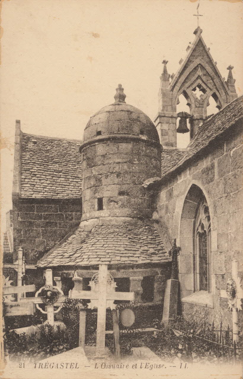carte postale L'OSSUAIRE ET L'EGLISE Côtes-d'Armor 1903-1920 013810 Photo