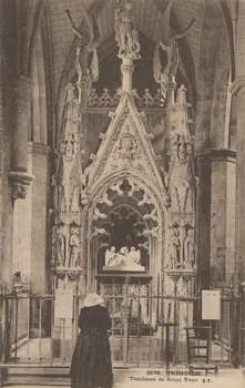 carte postale TOMBEAU DE SAINT YVES Côtes-d'Armor 1903-1920 013832 Photo
