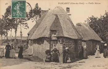 carte postale PLOUARET-VIEILLE MAISON Côtes-d'Armor 1903-1950 013861  Photo