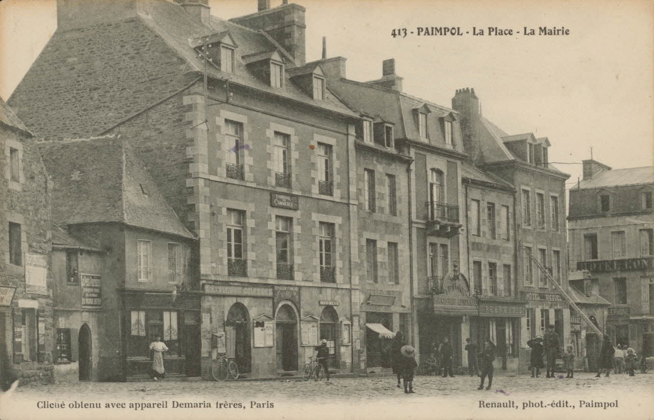 carte postale LA PLACE, LA MAIRIE Côtes-d'Armor 1903-1920 013973 Photo