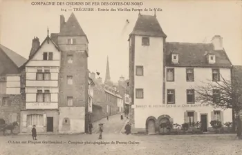 carte postale ENTREE DES VIEILLES PORTES Côtes-d'Armor 1903-1920 014016 Photo