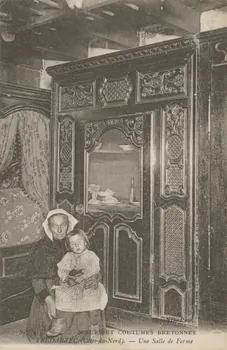 ND carte postale MOEURS ET COUTUMES BRETONNES. UNE SALLE DE FERME Côtes-d'Armor 1903-1920 014022 Photo