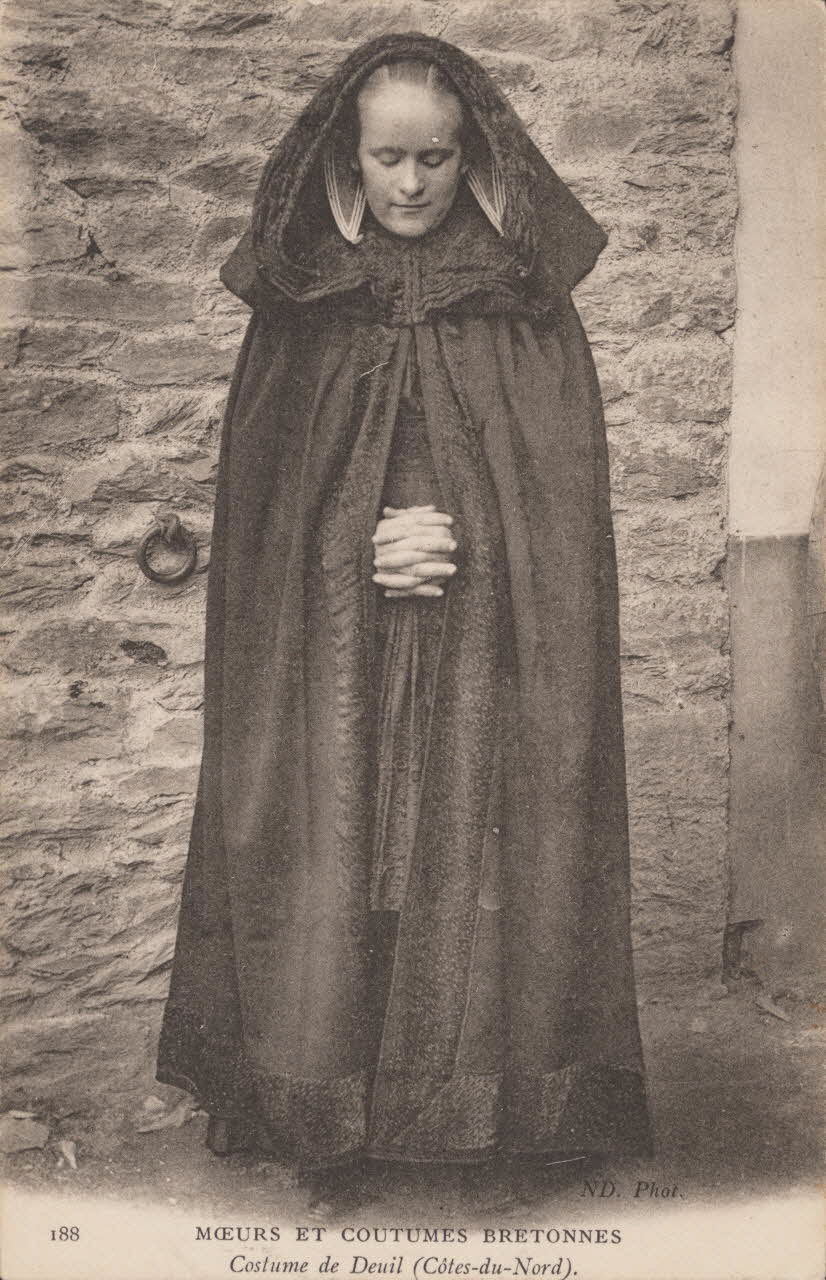 carte postale COSTUME DE DEUIL 1903-1950 014030 Photo