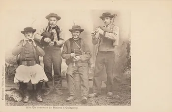 carte postale UN CONCOURS DE BINIOUS A GUINGAMP Côtes-d'Armor 1903 014075  Photo