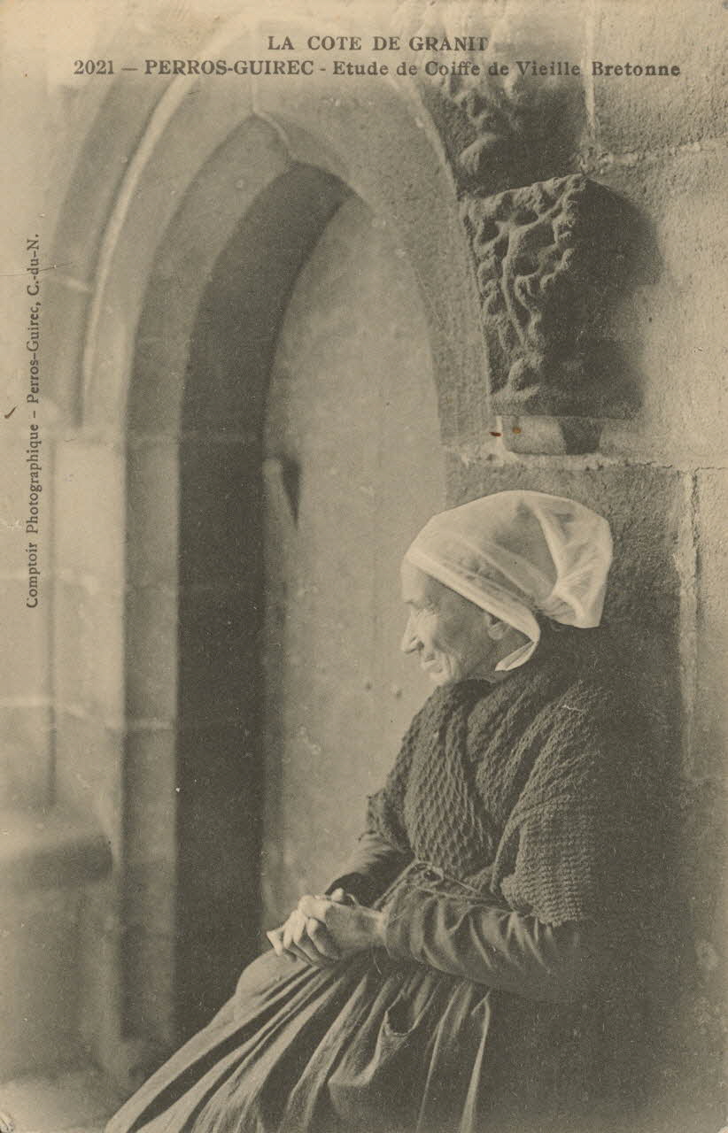 carte postale COIFFE DE VIELLE BRETONNE Côtes-d'Armor 1911 014145 Photo