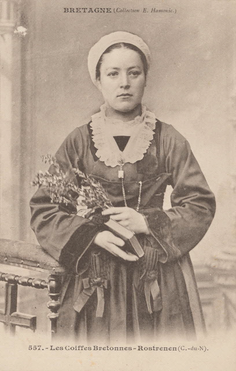 carte postale LES COIFFES BRETONNES-ROSTRENEN Côtes-d'Armor 1903 014169 Photo