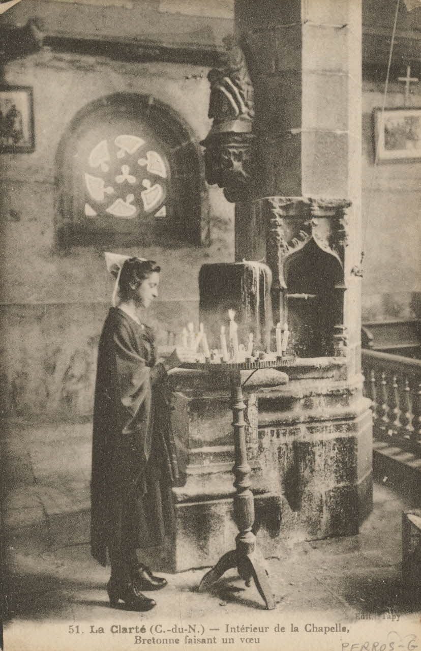 carte postale BRETONNE FAISANT UN VOEU Côtes-d'Armor 1925 014274 Photo