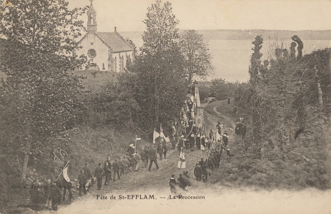 carte postale LA PROCESSION Côtes-d'Armor 1905 014278 Photo