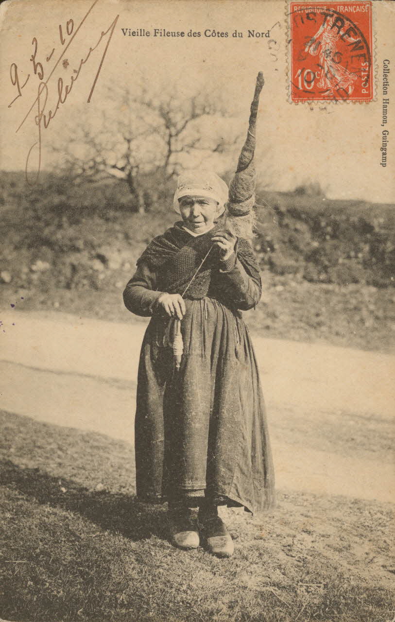 carte postale VIEILLE FILEUSE 1910 014355 Photo