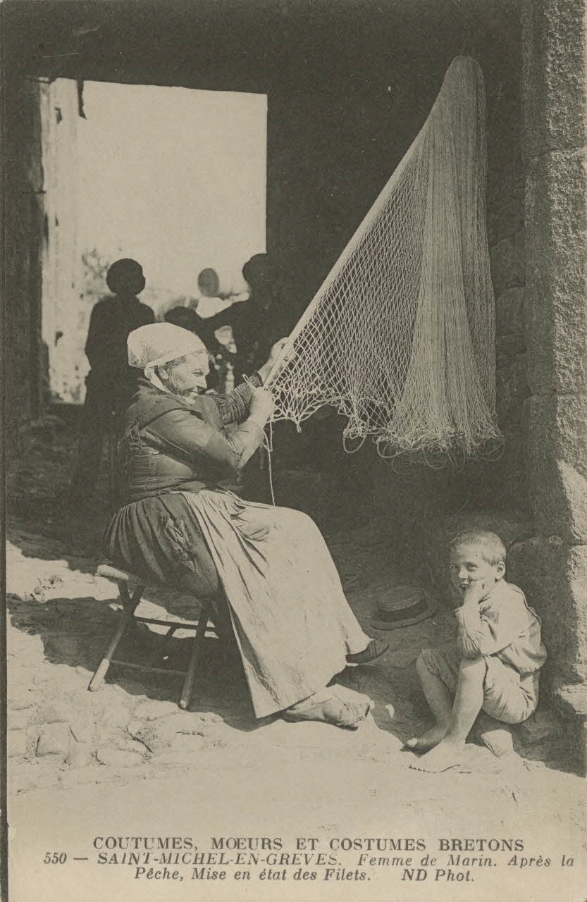 carte postale MISE EN ETAT DES FILETS Côtes-d'Armor 1903-1920 014418 Photo