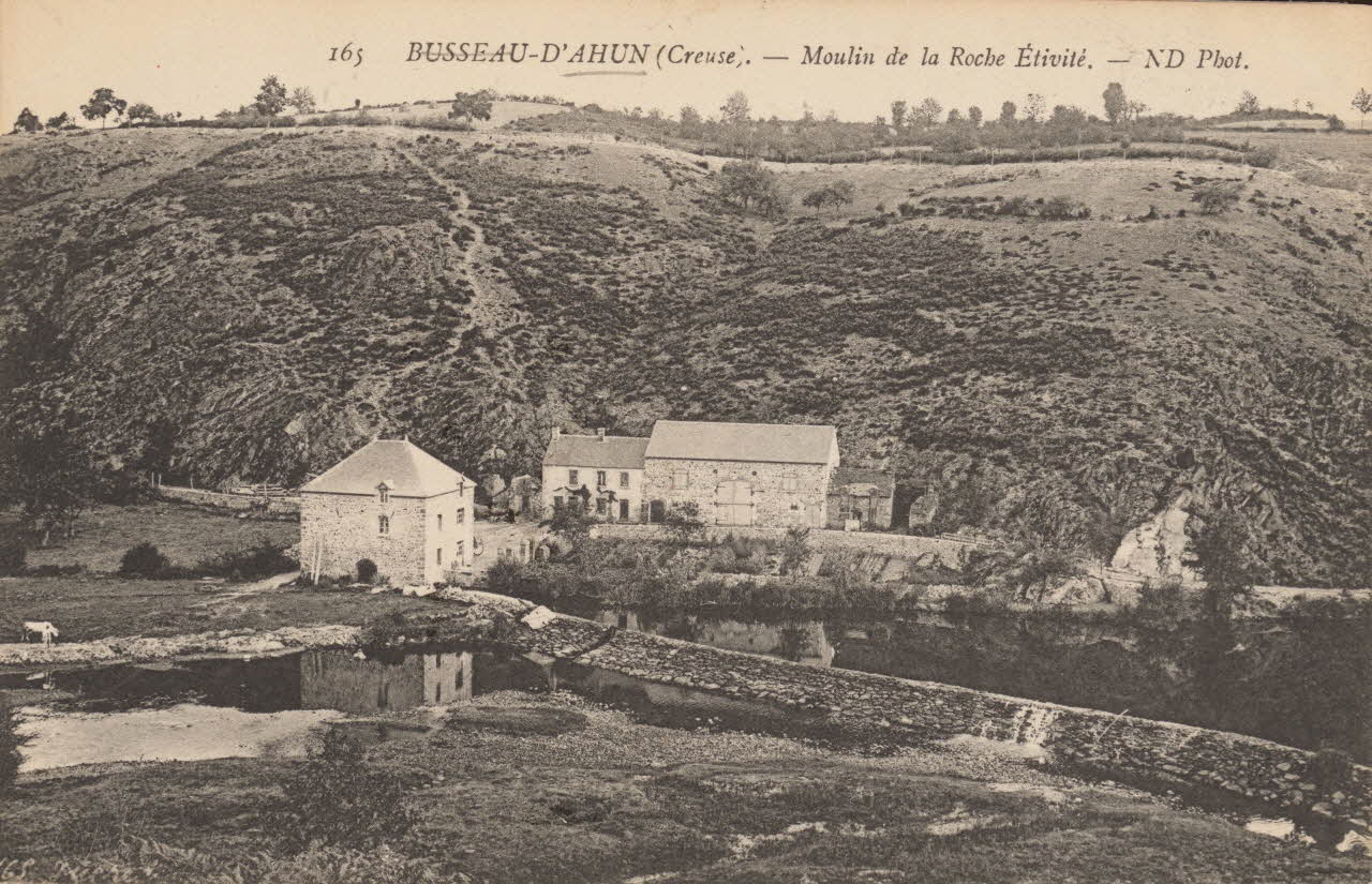 carte postale MOULIN DE LA ROCHE ETIVITE Creuse 1903-1950 014978 Photo