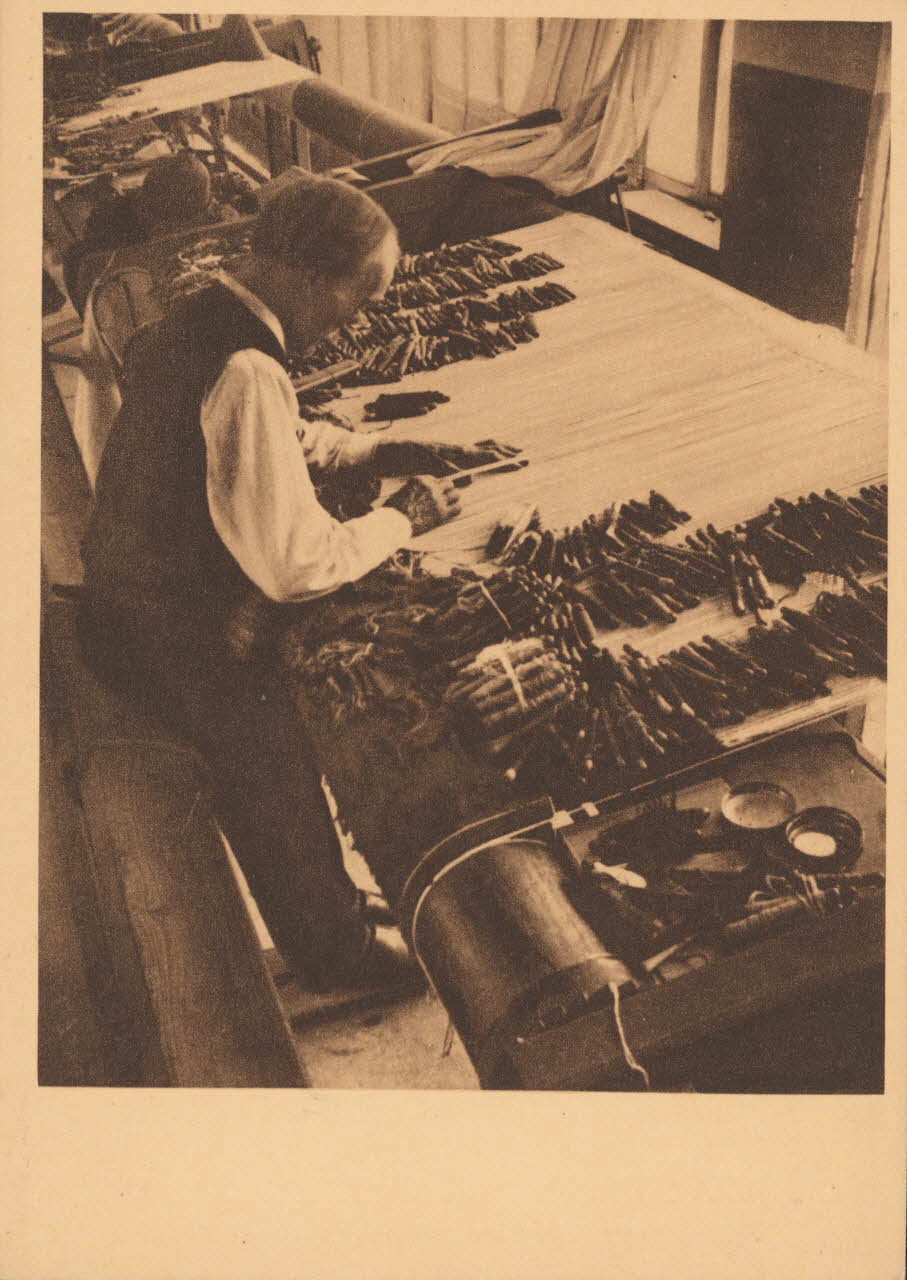 carte postale LE METIER DE BASSE-LISSE Creuse 1920-1950 015116 Photo