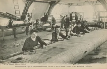 carte postale UN ATELIER DE TAPISSERIE Creuse 1903-1920 015122 Photo