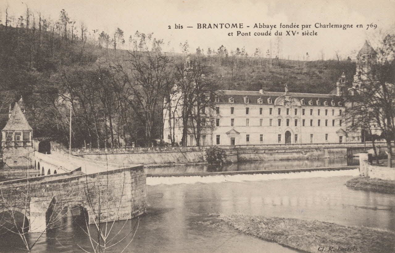 carte postale ABBAYE FONDEE PAR CHARLEMAGNE ET PONT COUDE Dordogne 1903-1920 015197 Photo