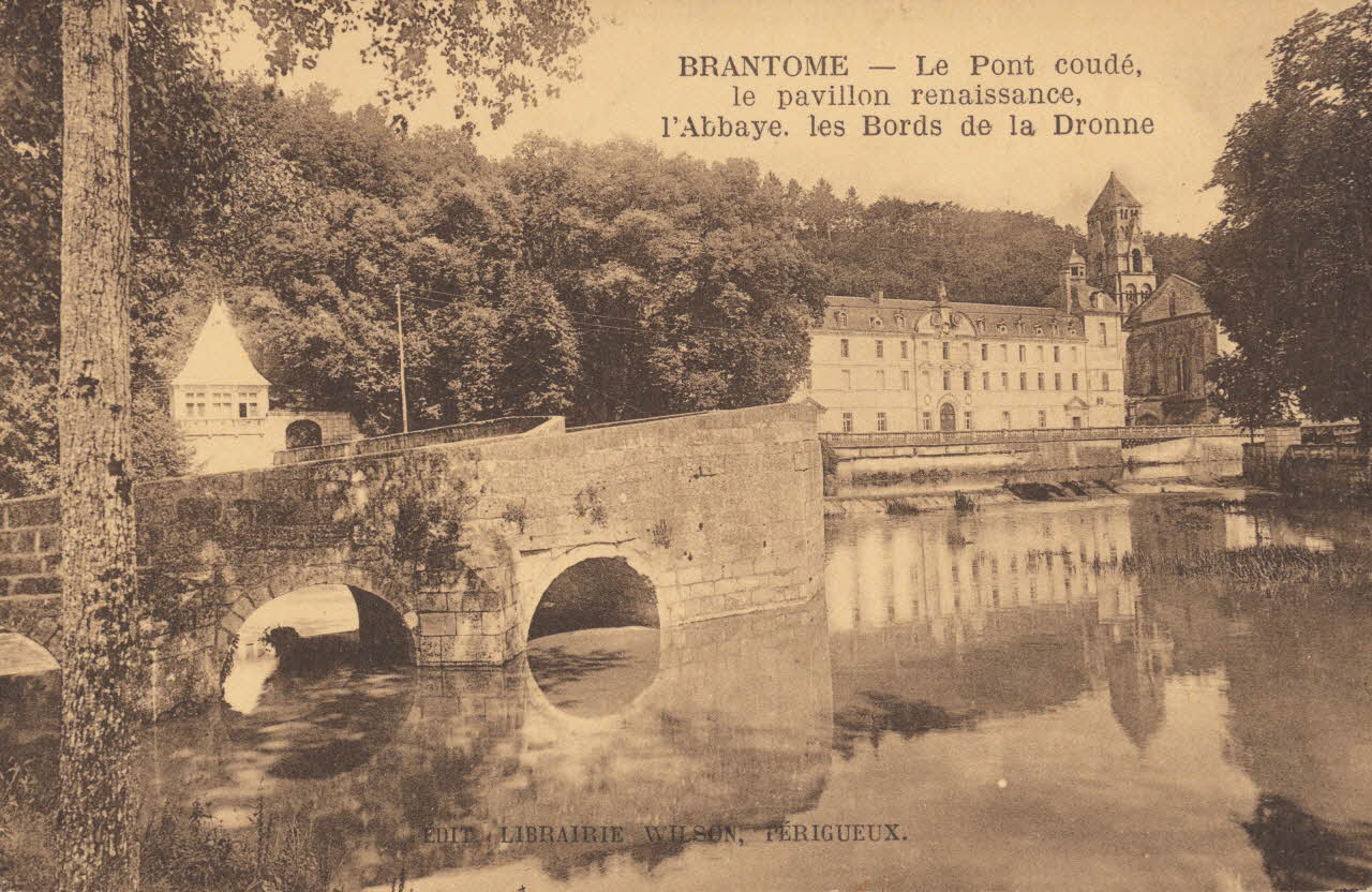 carte postale PONT COUDE, PAVILLON RENAISSANCE, L'ABBAYE, LA DRONNE Dordogne 1928 015198 Photo
