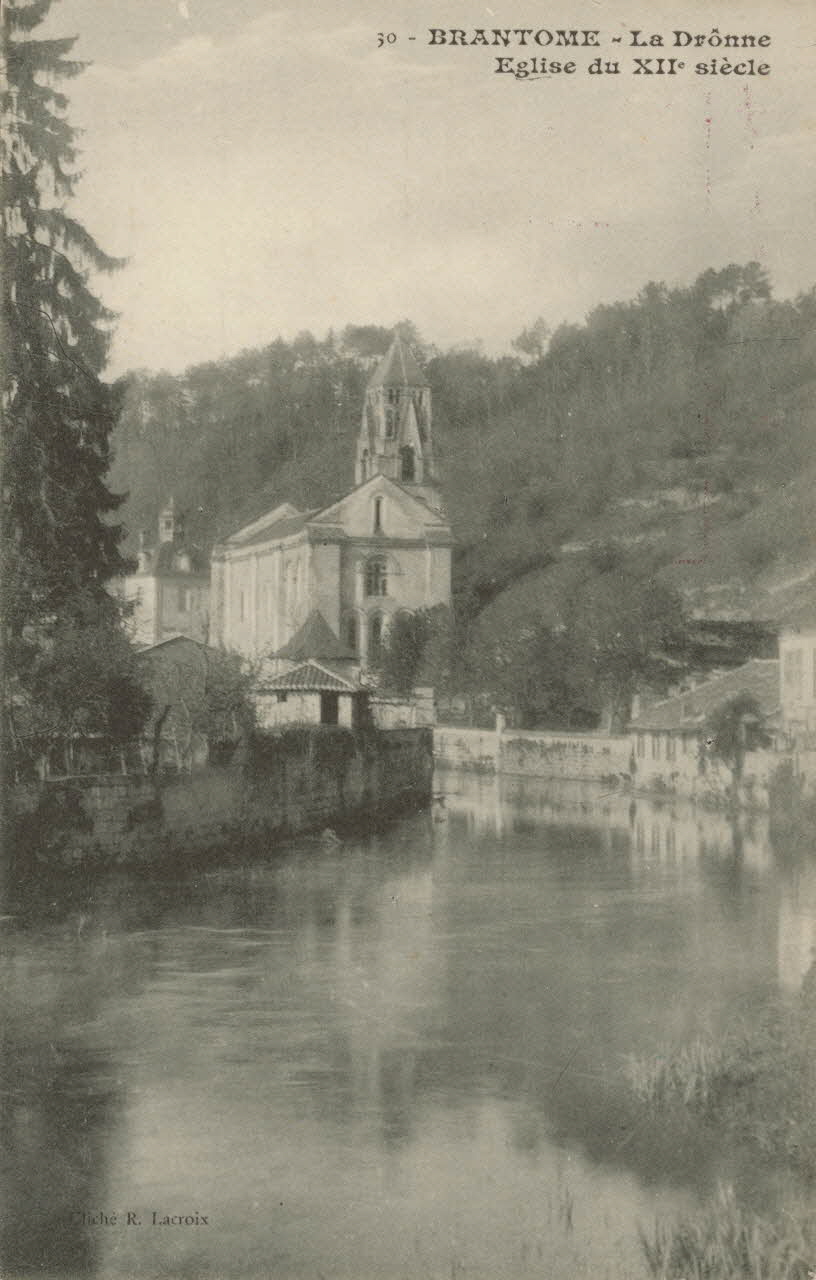 carte postale LA DRONNE, EGLISE DU XIIe SIECLE Dordogne 1903-1920 015203 Photo