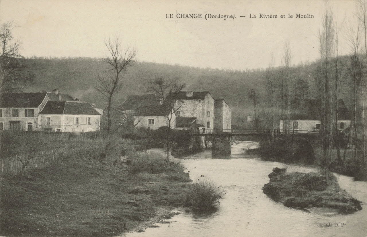 carte postale LE CHANGE (DORDOGNE) RIVIERE-MOULI Dordogne 1903-1950 015281 Photo