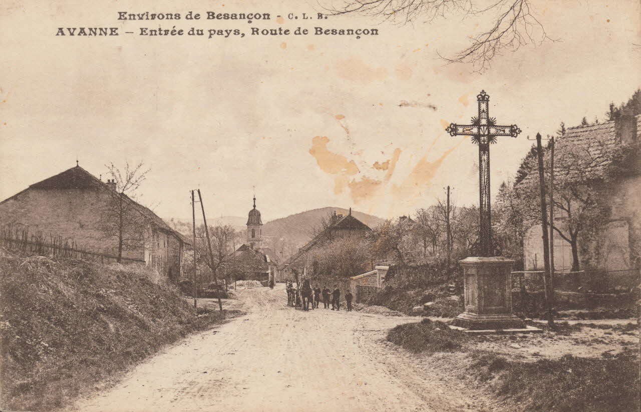 carte postale ENTREE DU PAYS, ROUTE DE BESANCON Doubs 1903-1920 015605 Photo