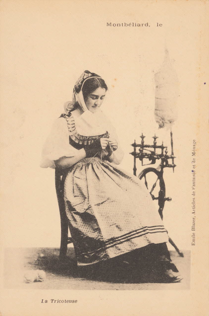 carte postale LA TRICOTEUSE Doubs 1903 015698  Photo