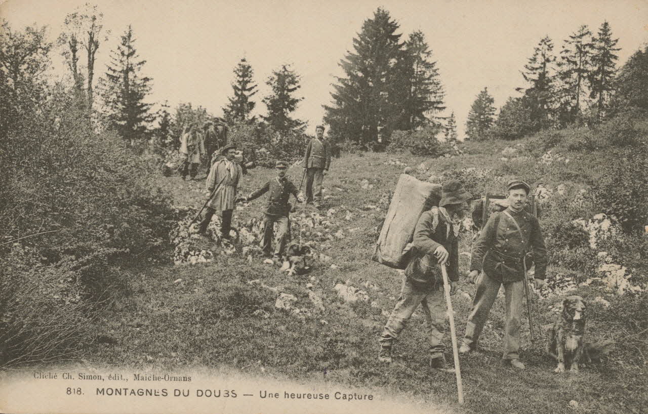 carte postale UNE HEUREUSE CAPTURE 1903-1920 015738 Photo