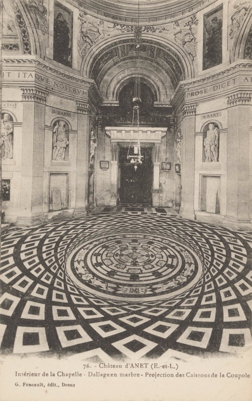 carte postale INTERIEUR DE LA CHAPELLE ; DALLAGE EN MARBRE Eure-et-Loir 1903-1920 016819 Photo