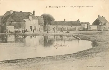 carte postale VUE PRINCIPALE DE LA PLACE Eure-et-Loir 1903-1920 017443  Photo