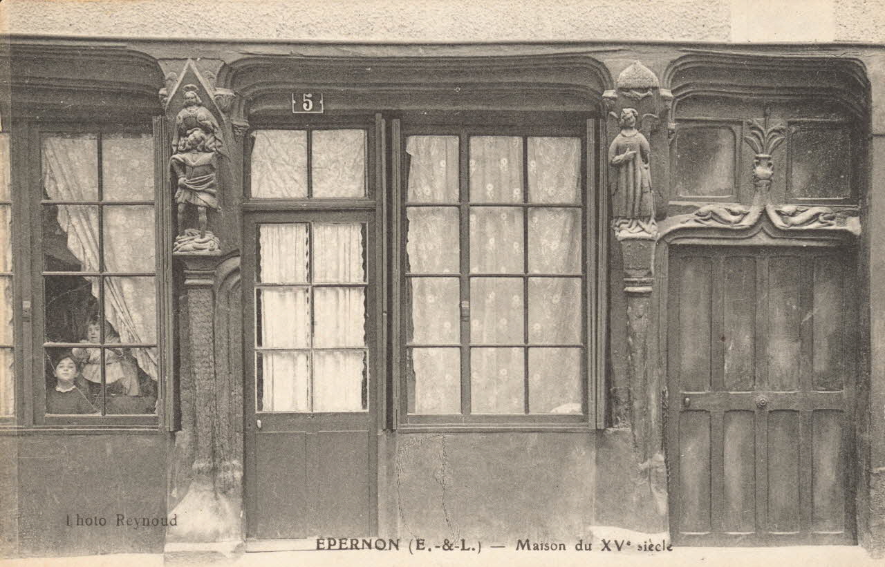 carte postale MAISON DU 15EME SIECLE Eure-et-Loir 1903-1920 017466 Photo