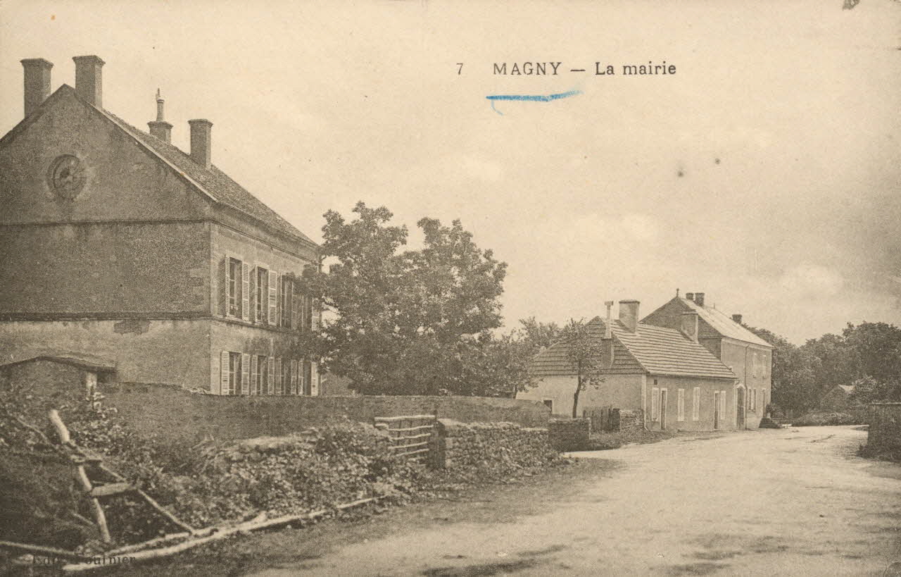 carte postale LA MAIRIE Eure-et-Loir 1903-1920 017475 Photo