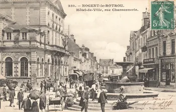 carte postale HOTEL DE VILLE, RUE CHARRONNERIE Eure-et-Loir 1914 017481 Photo