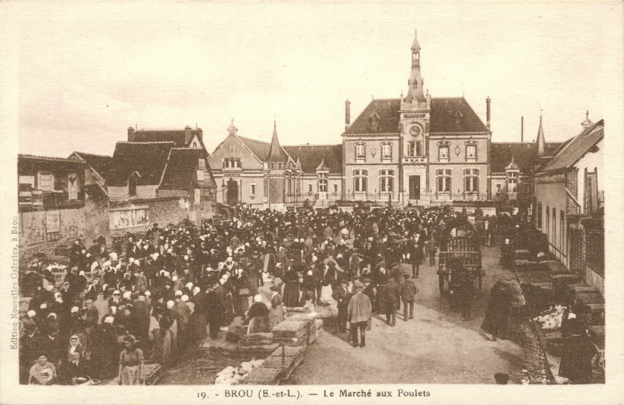 carte postale LE MARCHE AUX POULETS Eure-et-Loir 1940 017494 Photo
