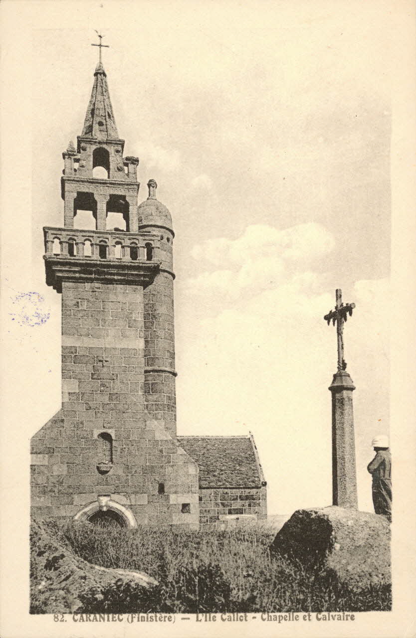 carte postale L'ILE CALLOT ; CHAPELLE ET CALVAIRE Finistère 1903-1920 017882 Photo