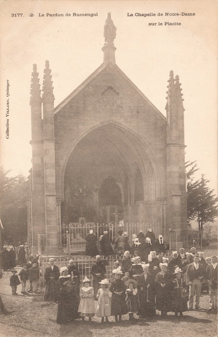 carte postale LE PARDON DE RUMENGOL CHAPELLE DE ND SUR LE PLACIT Finistère 1903 017924 Photo