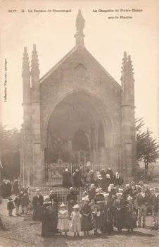 carte postale LE PARDON DE RUMENGOL CHAPELLE DE ND SUR LE PLACIT Finistère 1903 017924 Photo