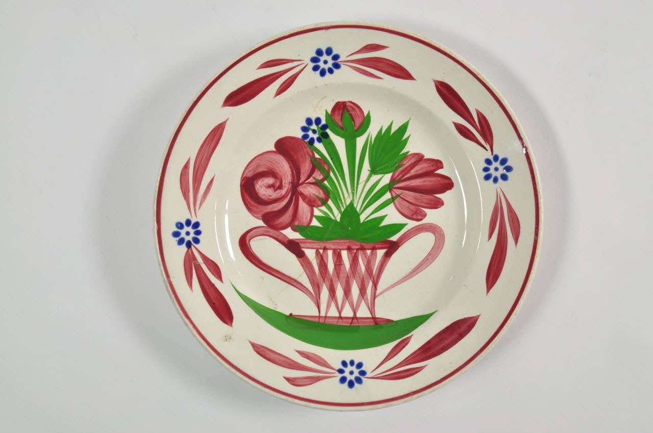 assiette plate Lorraine, France 1800-1850 1970.40.16 Photo Mucem