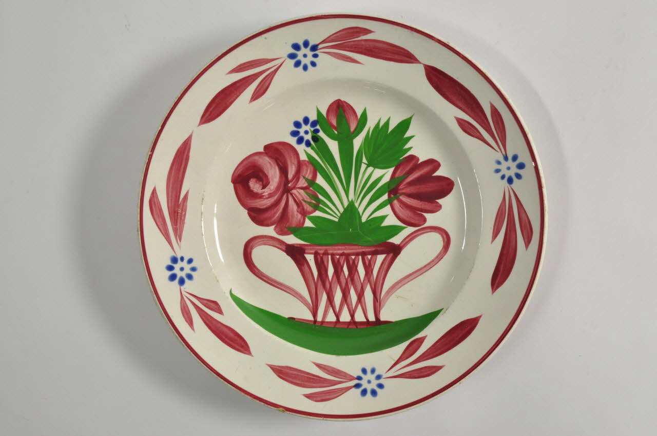 assiette plate Lorraine, France 1800-1850 1970.40.17 Photo Mucem
