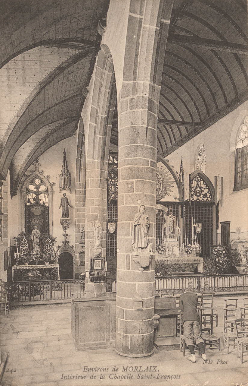 carte postale INTERIEUR DE LA CHAPELLE SAINT-FRANCOIS Finistère 1903-1920 018112 Photo