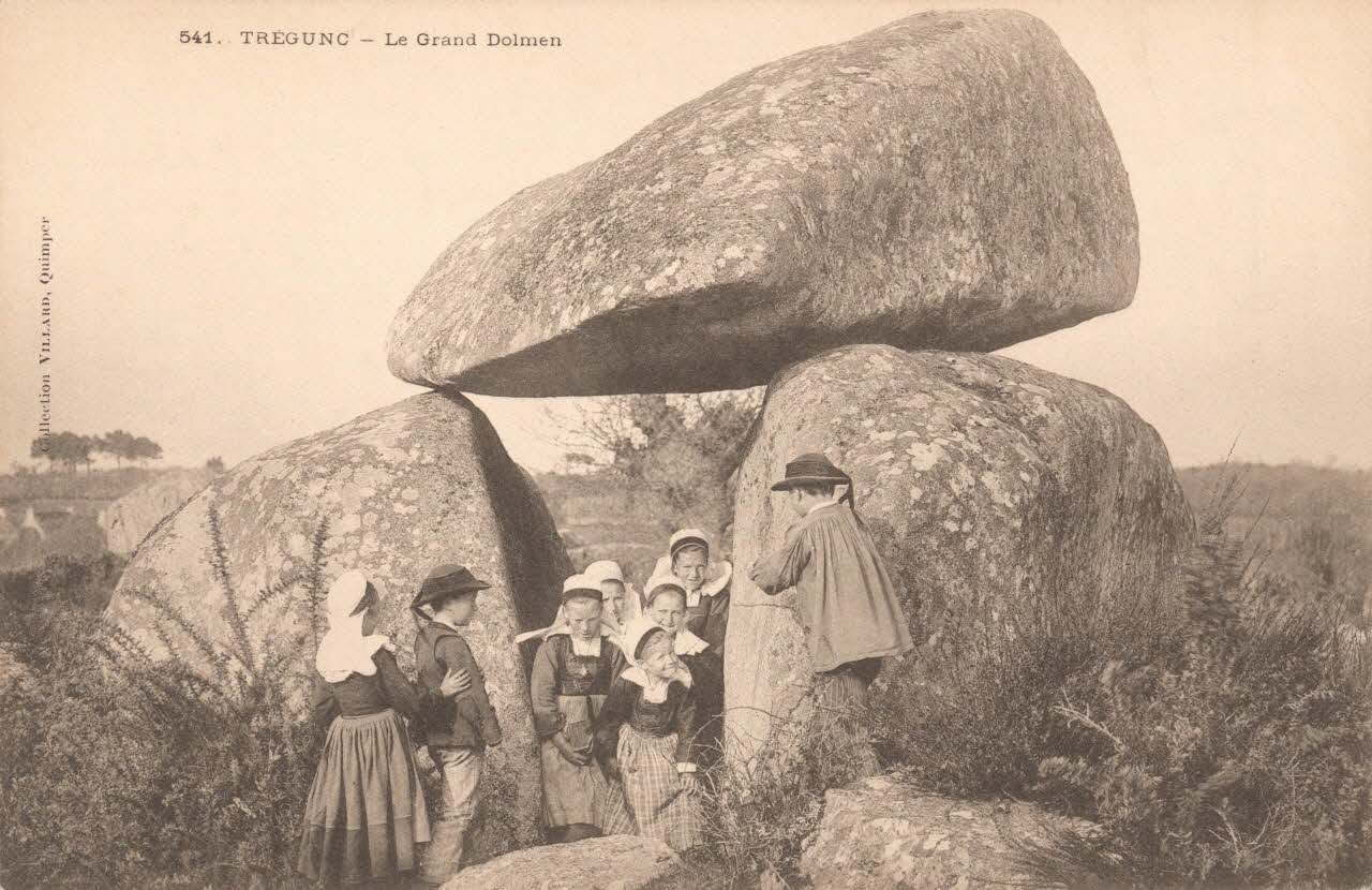 carte postale LE GRAND DOLMEN Finistère 1903 018425 Photo