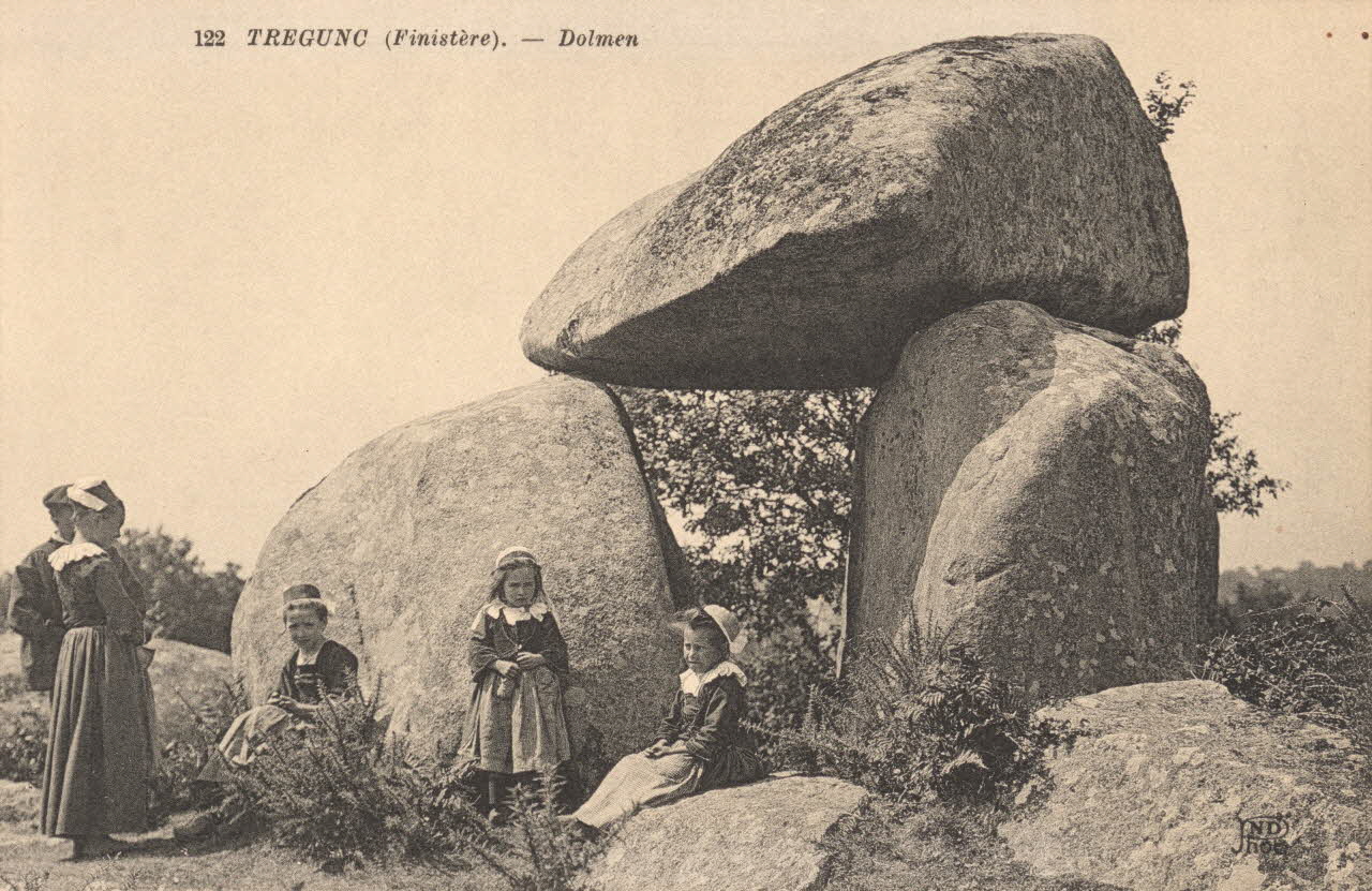 carte postale DOLMEN Finistère 1903-1920 018426 Photo