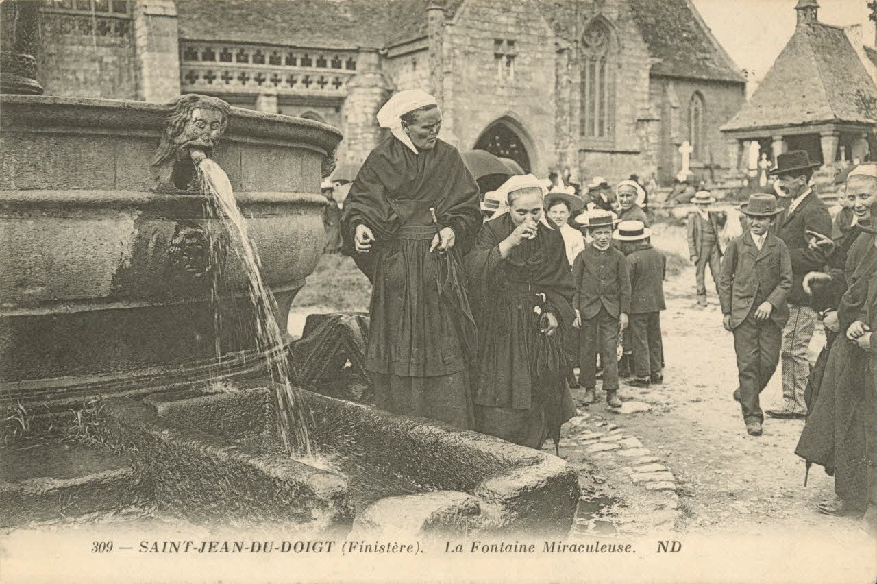 carte postale LA FONTAINE MIRACULEUSE Finistère 1903-1920 018456 Photo