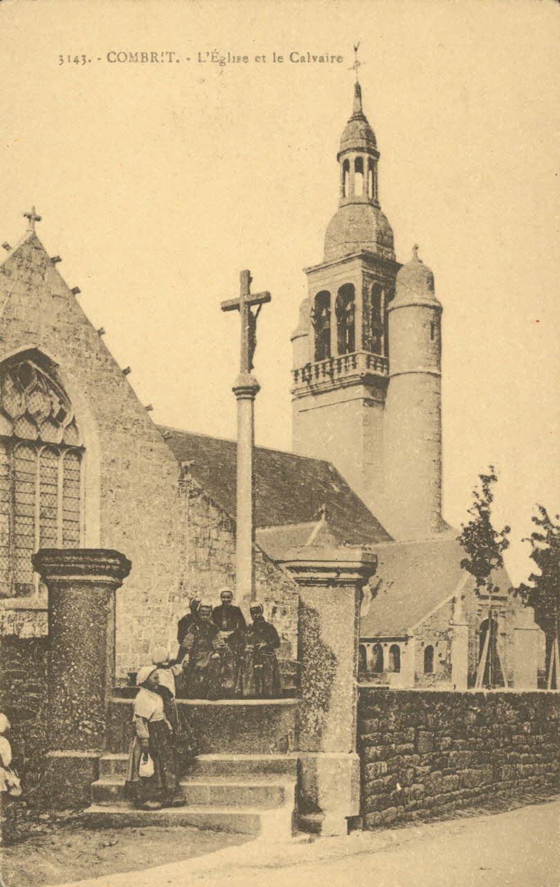 carte postale L'EGLISE ET LE CALVAIRE Finistère 1903-1920 018470 Photo