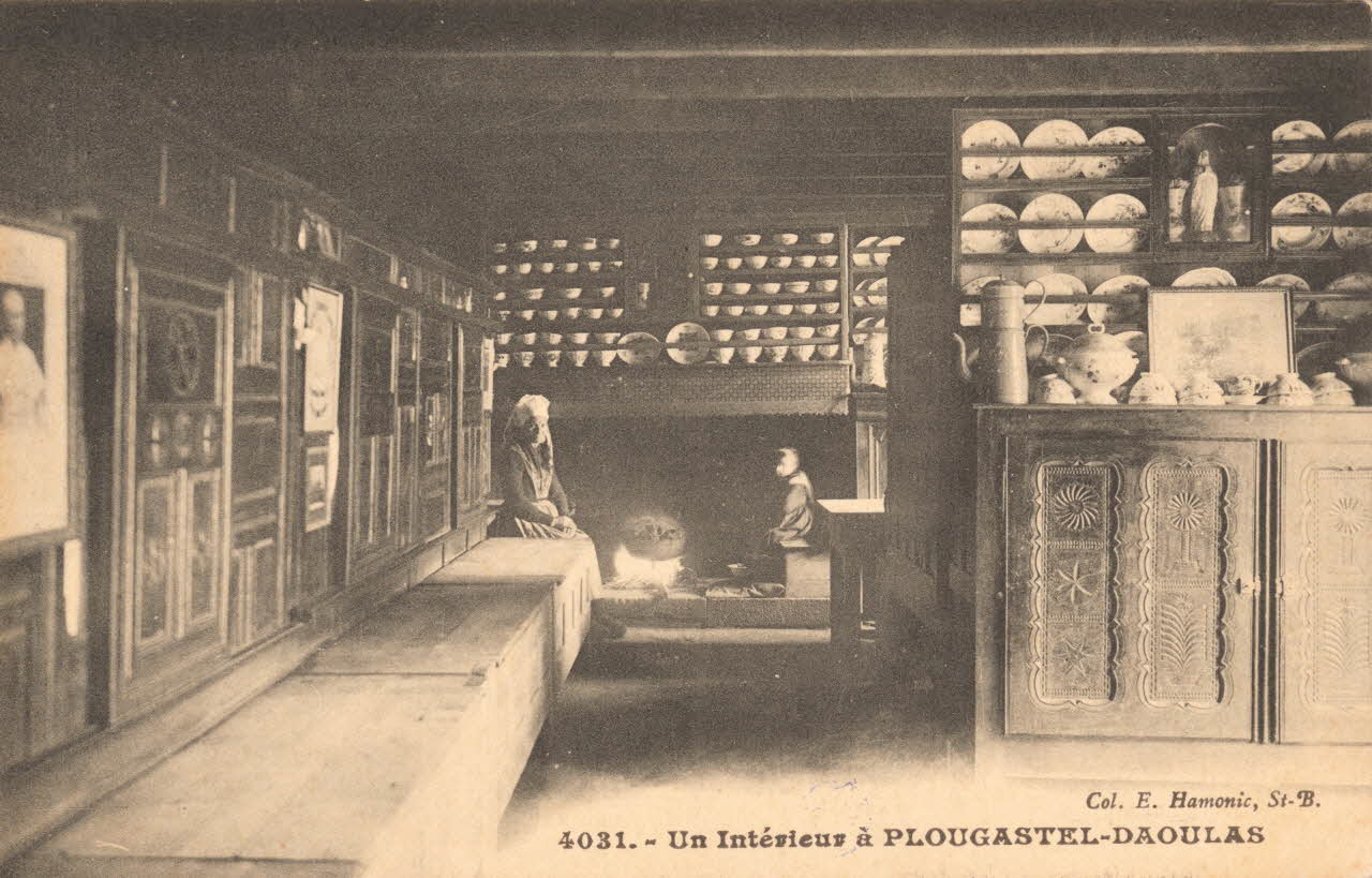 carte postale INTERIEUR A PLOUGASTEL-DAOULAS Finistère 1903-1950 018666 Photo