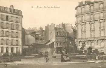 carte postale LA PLACE DU CHATEAU Finistère 1903-1920 018679  Photo