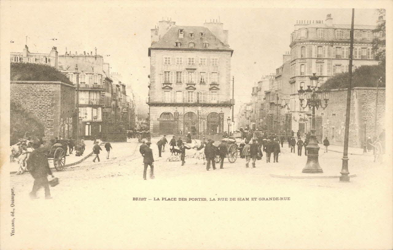 carte postale LA PLACE DES PORTES, RUE DE SIAM Finistère 1903 018681 Photo