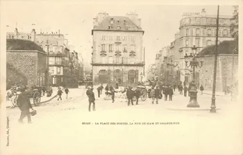 carte postale LA PLACE DES PORTES, RUE DE SIAM Finistère 1903 018681  Photo