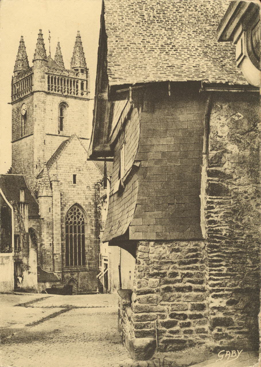 carte postale VIEILLE MAISON PLACE DU MARCHE Finistère 1903-1950 018865 Photo