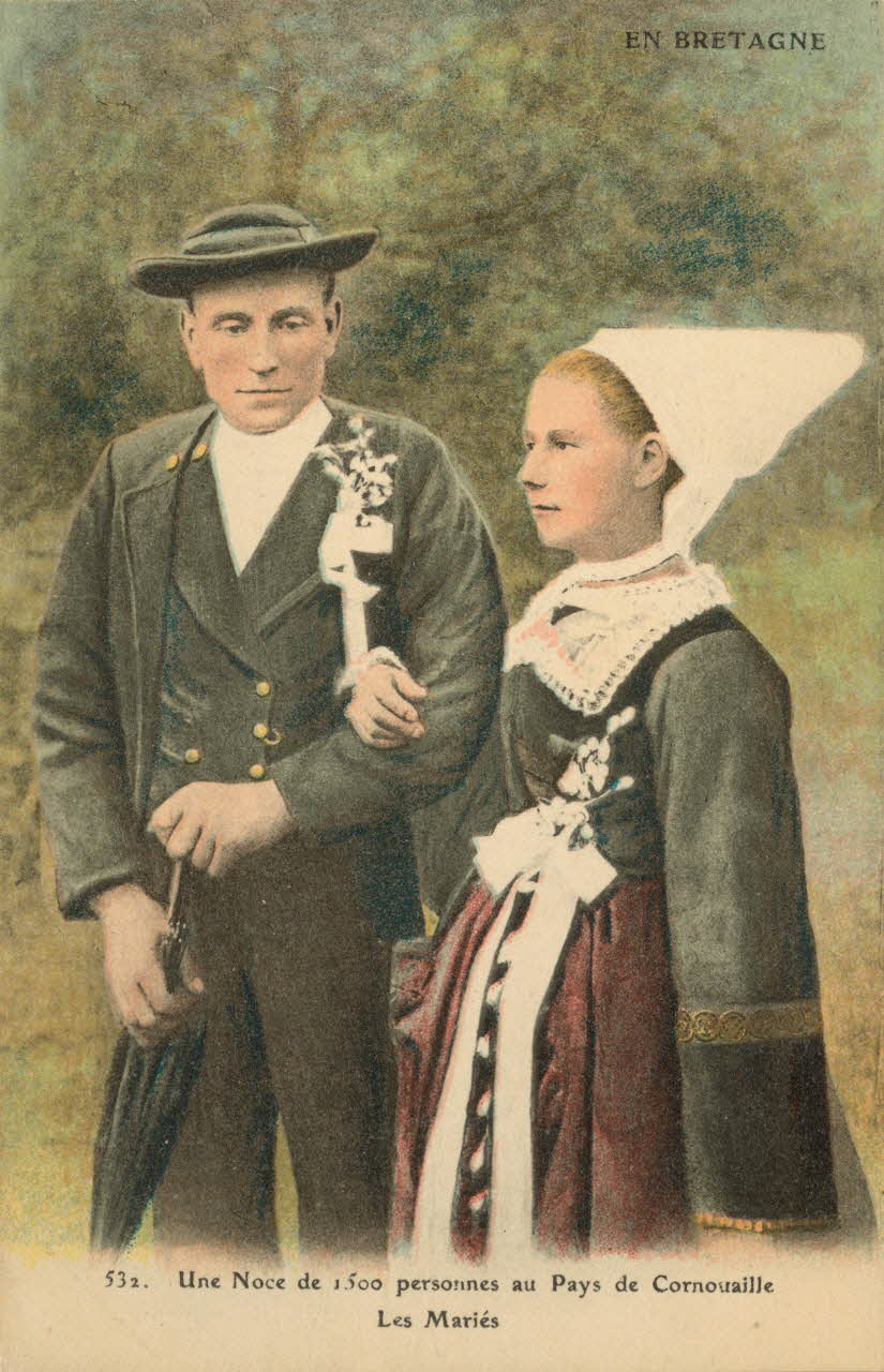 carte postale LES MARIES 1903-1920 018930 Photo